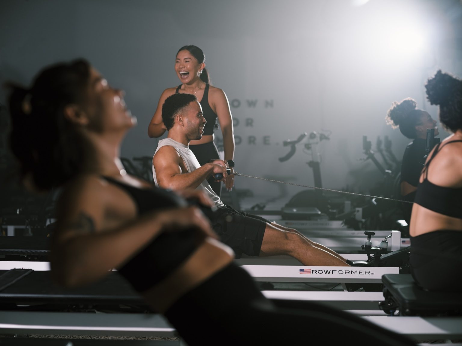 Strong Pilates class with rowformer machines and instructor