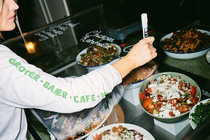 Ritel dan Kuliner yang Dipikirkan Ulang — Corner Shop