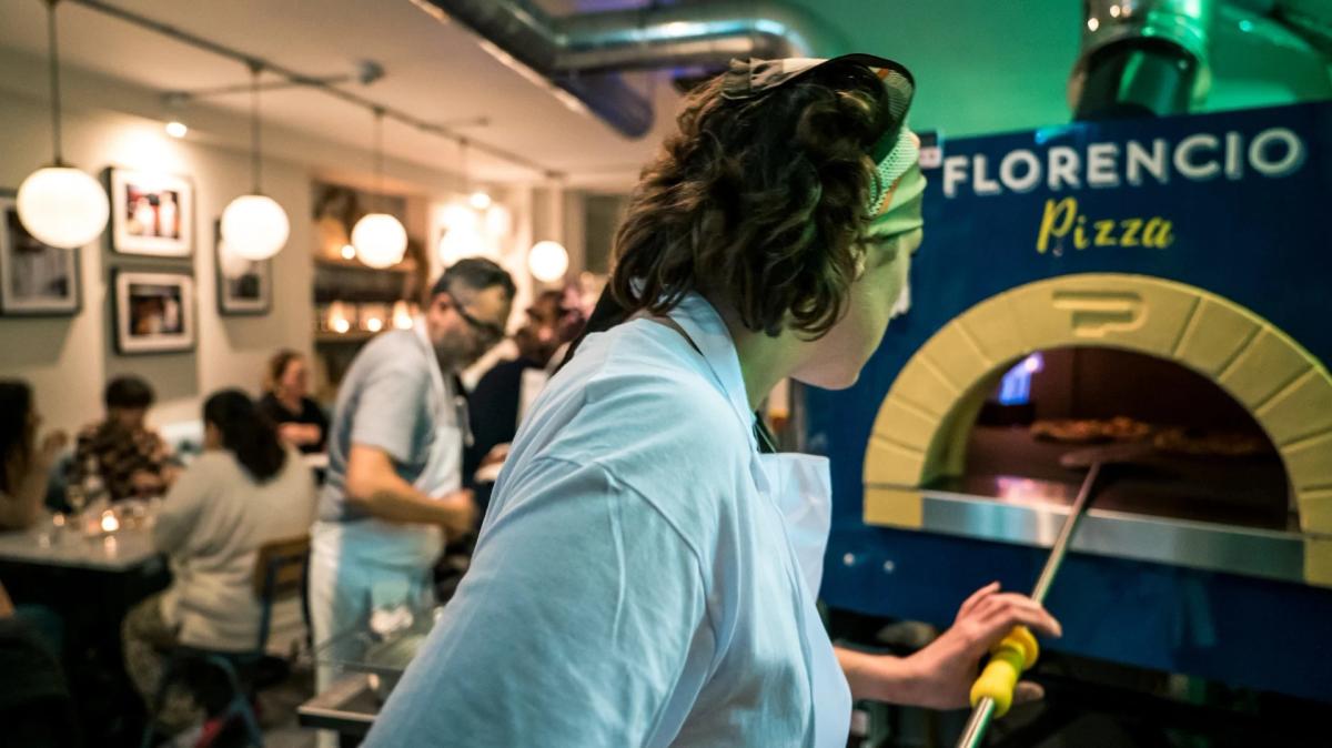 Florencio Pizza — chef at the wood-fired oven, Marylebone